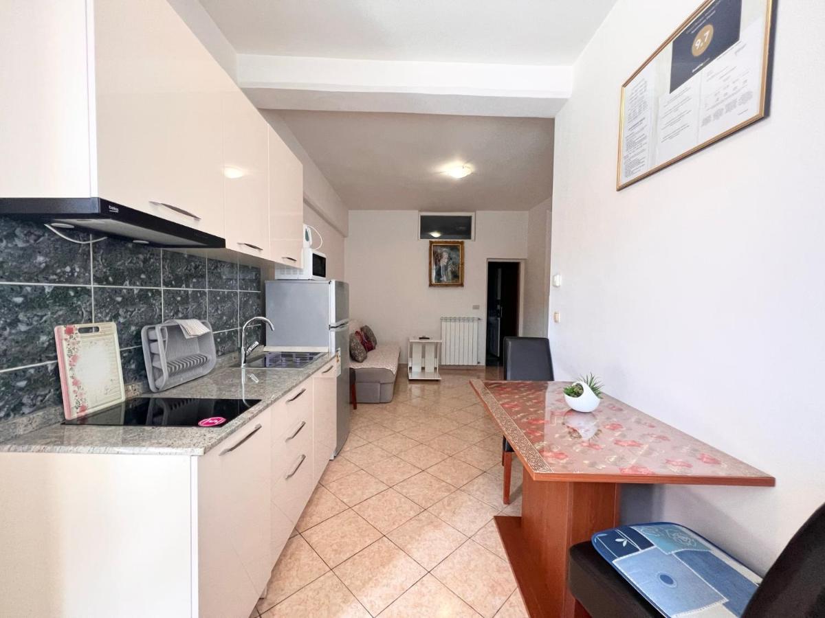 Apartments Tereza Novigrad Istria Eksteriør billede