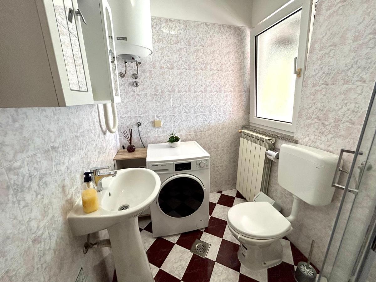 Apartments Tereza Novigrad Istria Eksteriør billede