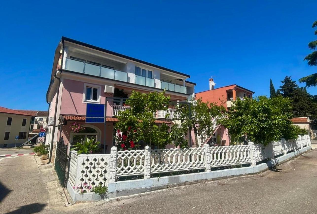 Apartments Tereza Novigrad Istria Eksteriør billede